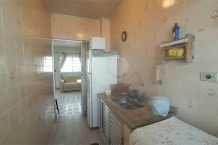 Apartamento à venda com 1 quarto no Centro, Mongaguá, SP