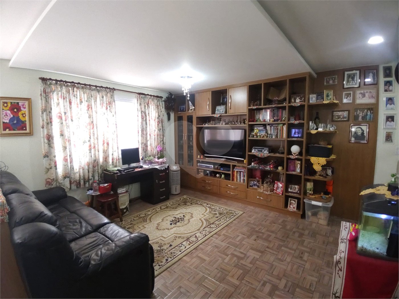 Casa à venda com 3 suítes no condomínio Morada das Hortênsias, São Paulo - SP