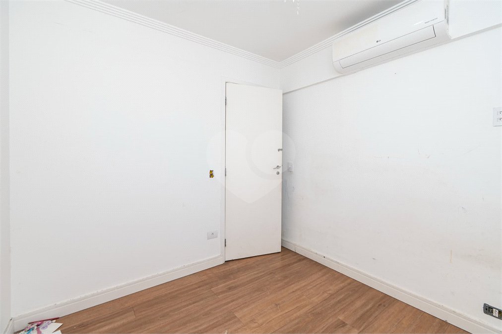 Apartamento à venda com 3 quartos, sendo 1 suíte,  em Alto da Mooca, São Paulo, SP
