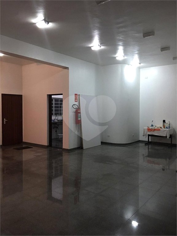 Salão Comercial para alugar em Cidade Satélite, Atibaia, SP