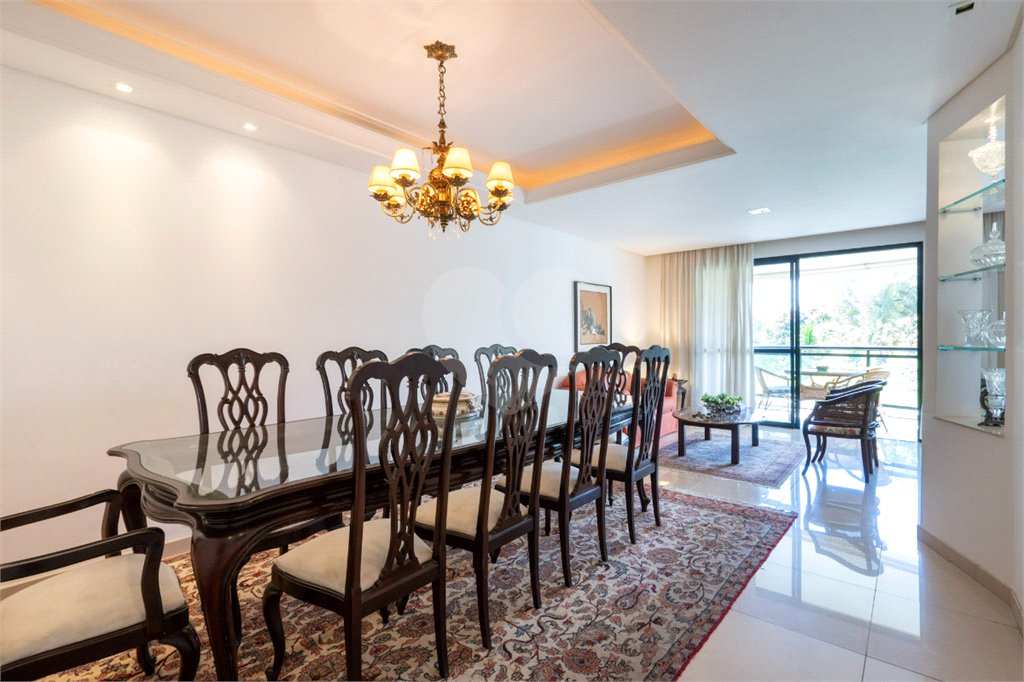 Apartamento à venda com 3 suítes em Vila Suzana, São Paulo, SP