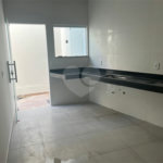 Casa à venda com 3 quartos, sendo 2 suítes, em Taperapuan, Porto Seguro, BA