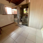 Casa à venda com 9 quartos, sendo 4 suítes, em Condomínio Flamboyant-b, Atibaia, SP