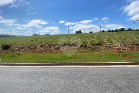 Terreno à venda no condomínio Elementum, Atibaia - SP