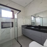 Casa à venda com 3 quartos, sendo 1 suíte, no condomínio Helena Maria, Sorocaba - SP
