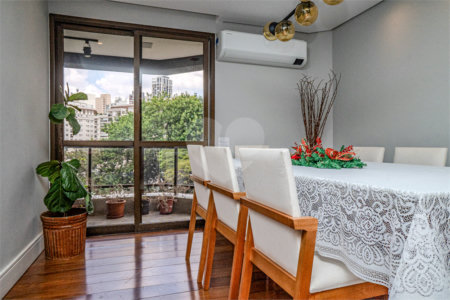 Apartamento à venda com 4 quartos, sendo 3 suítes, em Perdizes, São Paulo, SP