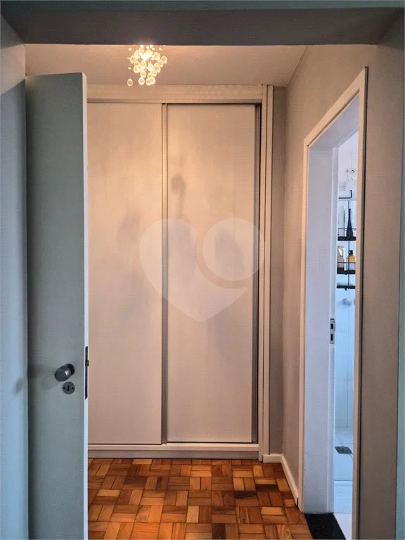 Apartamento à venda no Edifício Pedro Ometto, no coração de Piracicaba.