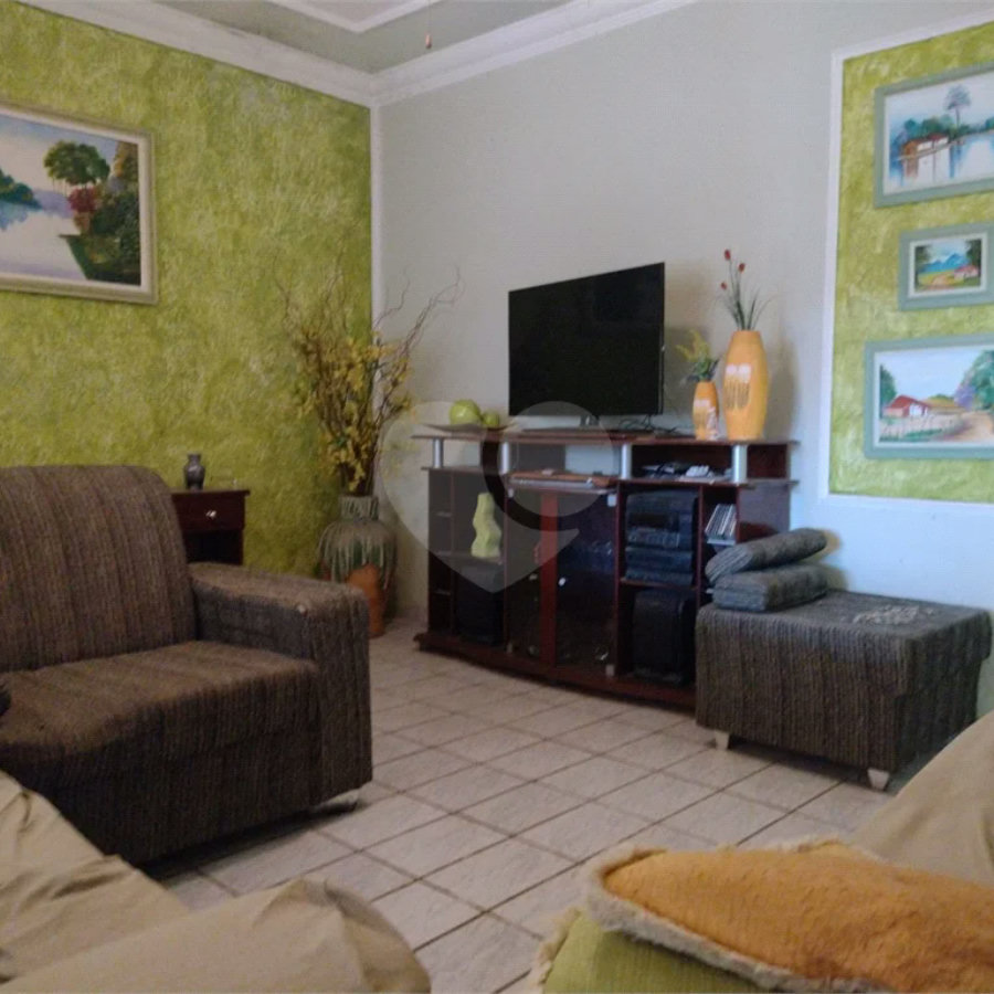 Casa Térrea - Jardim Santana.