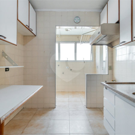 Apartamento à venda com 3 quartos, sendo 1 suíte,  em Cidade Monções, São Paulo, SP