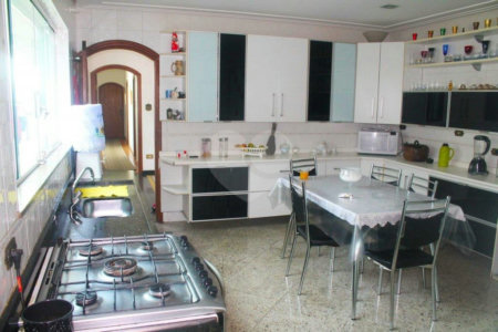 Casa Térrea para alugar com 3 suítes em Jardim Marajoara, São Paulo, SP