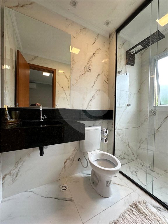 Duplex à venda com 3 quartos, sendo 2 suítes,  em Toninhas, Ubatuba, SP