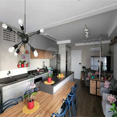 Apartamento à venda com 2 suítes em Vila Dom Pedro I, São Paulo, SP