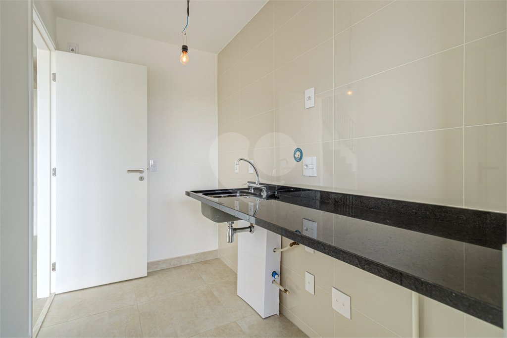 Duplex à venda com 2 suítes em Granja Julieta, São Paulo, SP