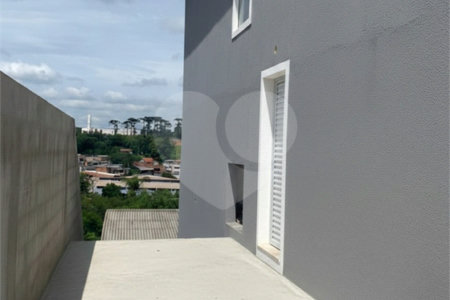 Sobrado à venda com 2 quartos em Jardim São Miguel, Cotia, SP