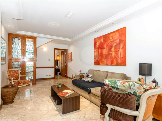 Casa de Vila à venda com 3 quartos, sendo 1 suíte,  em Campo Belo, São Paulo, SP
