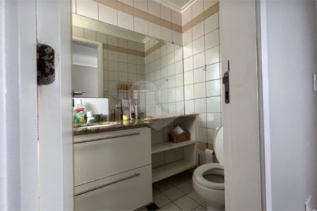 Apartamento no Edifício Residencial Torres di Italia.