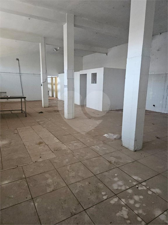 Salão Comercial 238m² Jardim São João Batista