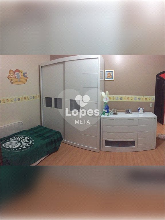 SOBRADO A VENDA, BAIRRO PARQUE DOS IPÊS, 3 DORMITORIOS 1 SENDO SUITE, 2 VAGAS DE GARAGEM, SJC/SP