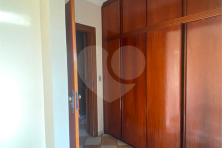 Casa à venda com 3 quartos, sendo 1 suíte, no condomínio Estância Marambaia, Vinhedo - SP