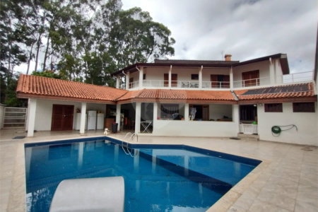 Casa à venda com 6 quartos, sendo 5 suítes, no condomínio Ibiti do Paço, Sorocaba - SP