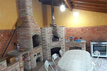 Sobrado à venda com 4 quartos, sendo 1 suíte, em Jardim Pinheiros, São Paulo, SP