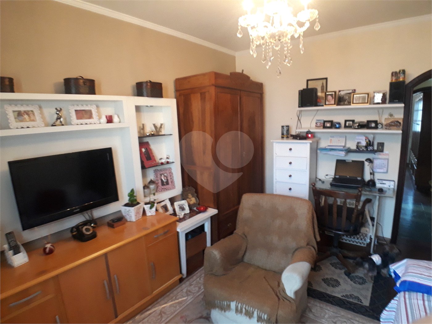 Casa Térrea à venda com 6 quartos, sendo 2 suítes, em Limão, São Paulo, SP