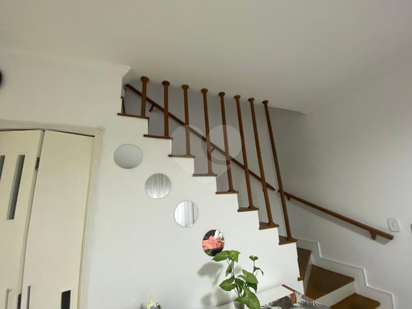Casa à venda com 2 quartos, sendo 1 suíte, no condomínio Residencial Vila da Serra, São Paulo - SP