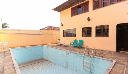 Casa à venda com 4 quartos, sendo 1 suíte, em Brooklin, São Paulo, SP