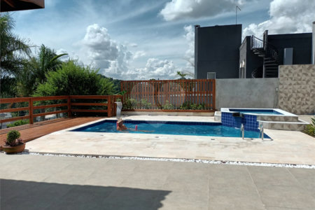 Casa à venda com 3 suítes em Santa Cândida, Vinhedo, SP