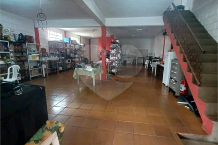 Sobrado à venda com 1 suíte no Centro, Américo Brasiliense, SP