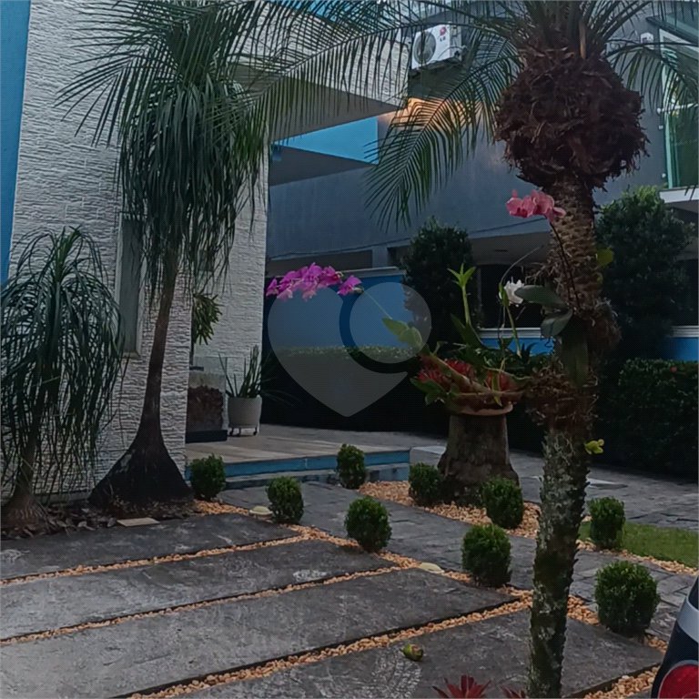 Casa à venda com 3 quartos, sendo 1 suíte, no condomínio Mansões da Prata, Rio de Janeiro - RJ