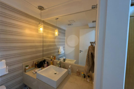 Apartamento à venda com 4 quartos, sendo 3 suítes, em Vila Augusta, Guarulhos, SP