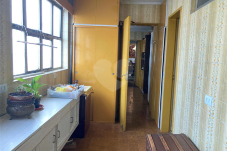 Apartamento à venda com 4 quartos, sendo 1 suíte, em Jardim Europa, São Paulo, SP