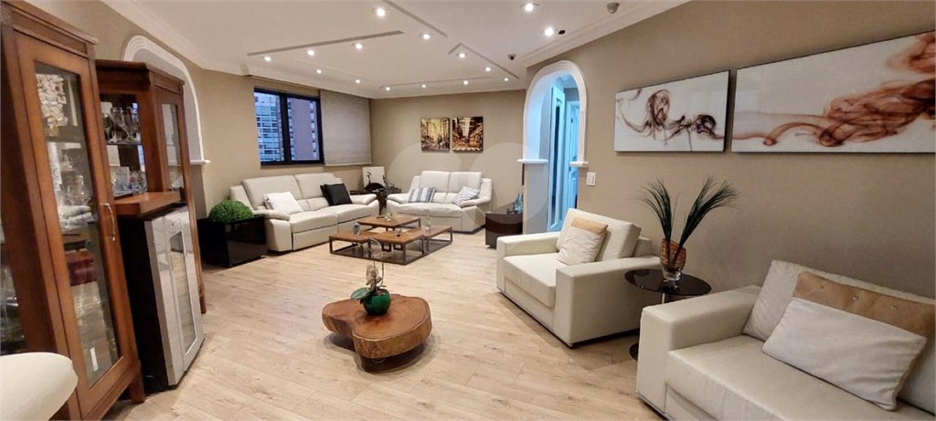 Apartamento à venda com 4 suítes em Santana, São Paulo, SP