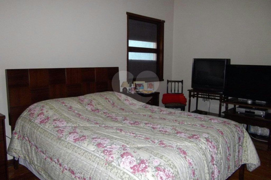 Sobrado à venda com 5 quartos em Santana, São Paulo, SP