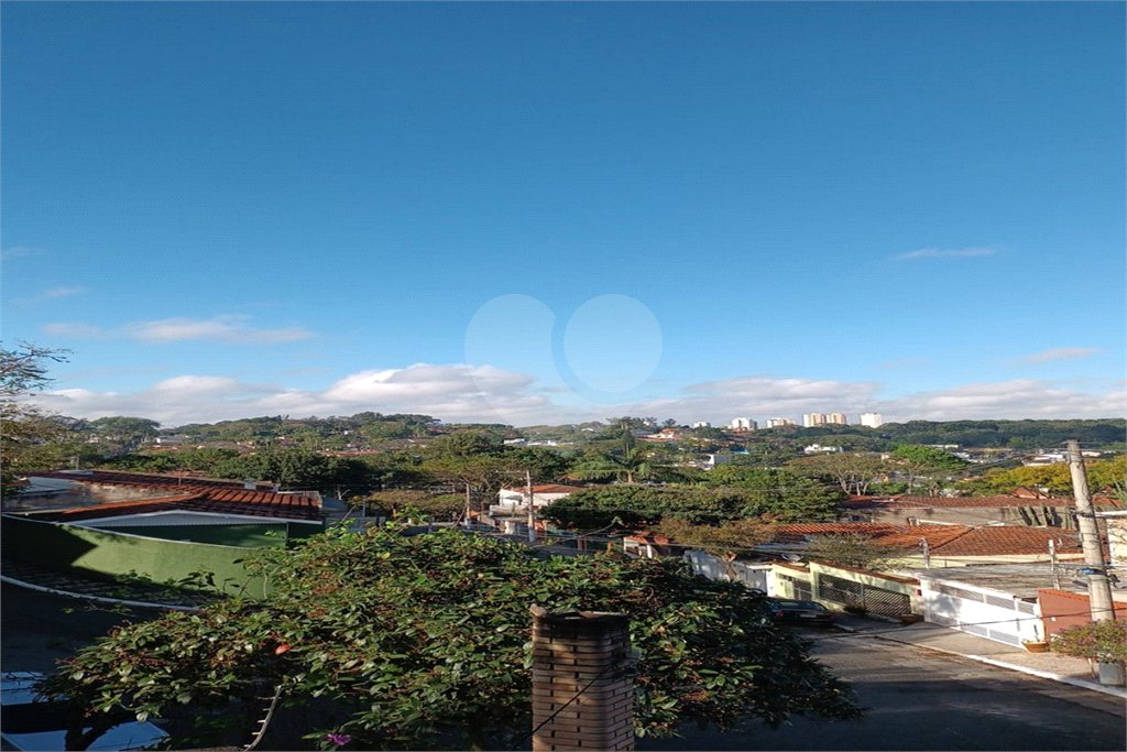 Sobrado à venda com 3 quartos, sendo 1 suíte, em Tremembé, São Paulo, SP