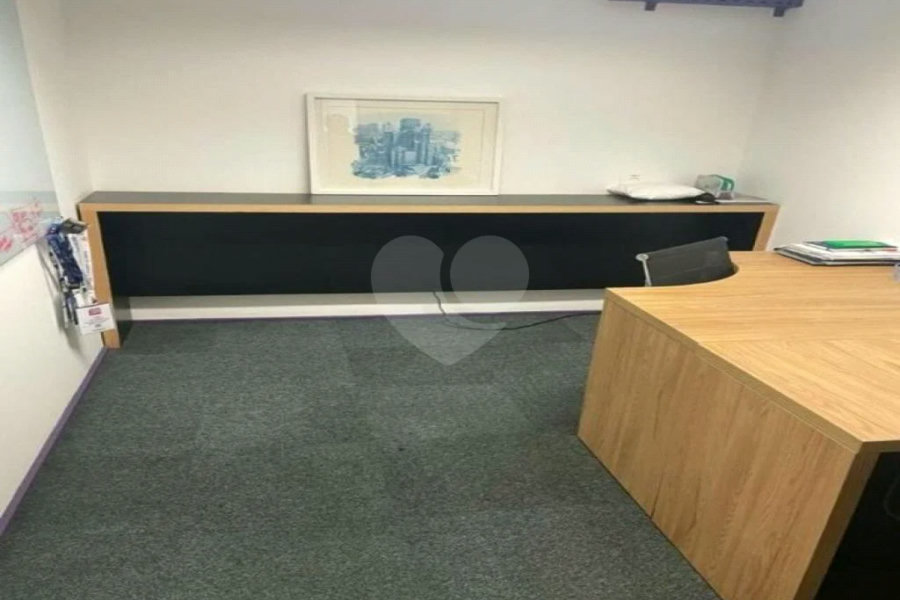 Sala comercial na Berrini, venha conhecer.