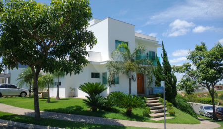 Casa à venda com 3 suítes no condomínio Residencial Central Parque, Salto - SP