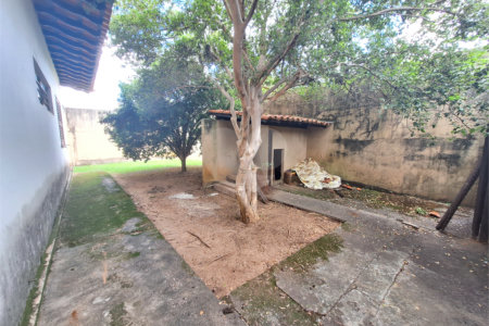Casa à venda com 3 quartos, sendo 1 suíte, no Centro, Vinhedo, SP