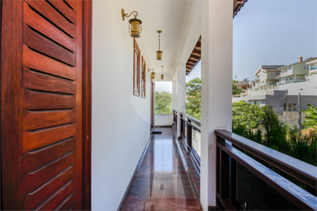 Casa à venda com 4 quartos, sendo 3 suítes, em City América, São Paulo, SP