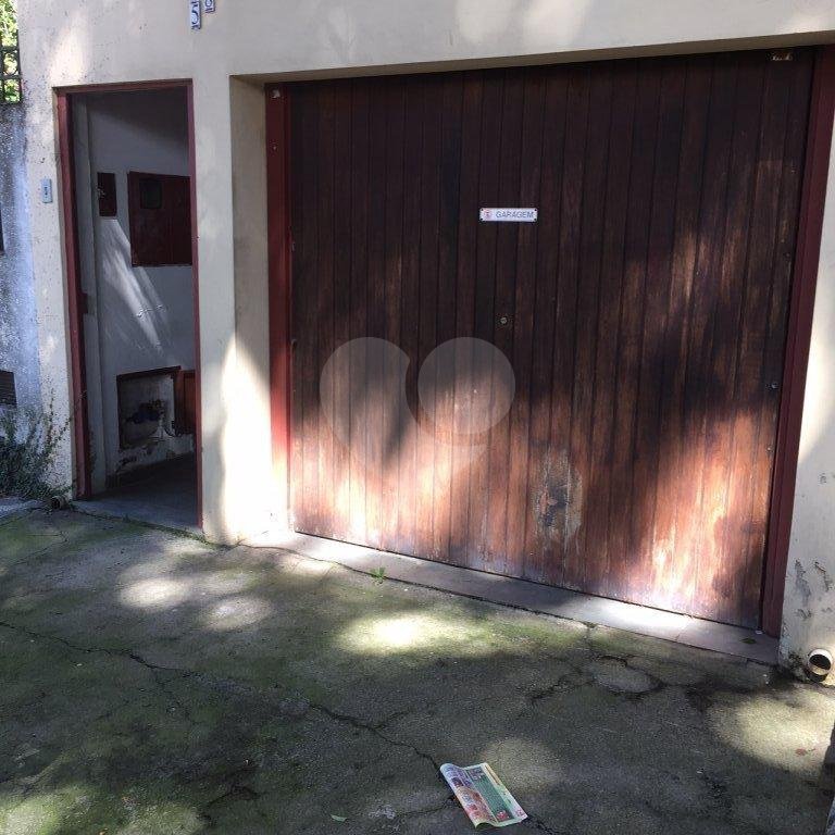 Casa à venda com 4 quartos, sendo 1 suíte, em Jardim das Laranjeiras, São Paulo, SP