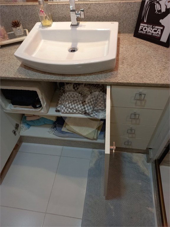 Apartamento à venda com 3 quartos, sendo 1 suíte, em Rio Comprido, Rio de Janeiro, RJ