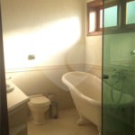 Casa à venda com 5 quartos, sendo 2 suítes, no condomínio Vinhas da Vista Alegre - Lado Sede, Vinhedo - SP