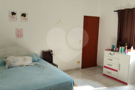 Casa à venda com 3 quartos, sendo 1 suíte,  em Jardim Santo Onofre, São José dos Campos, SP