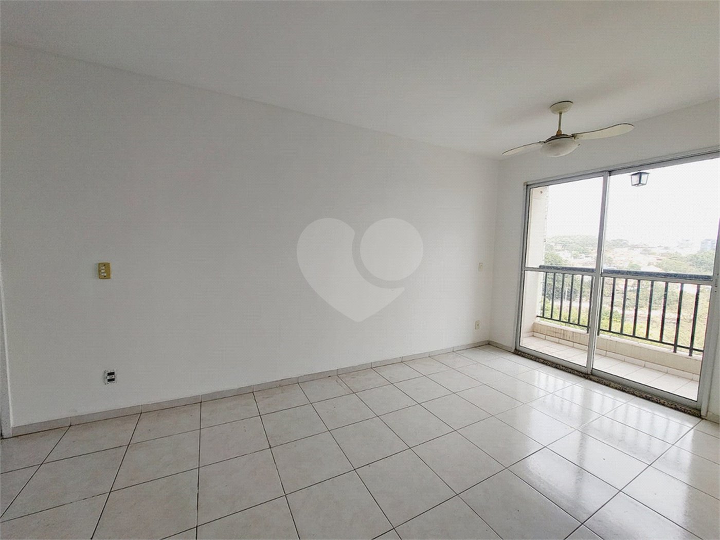 Apartamento à venda ou para alugar com 2 quartos em Vila Anastácio, São Paulo, SP