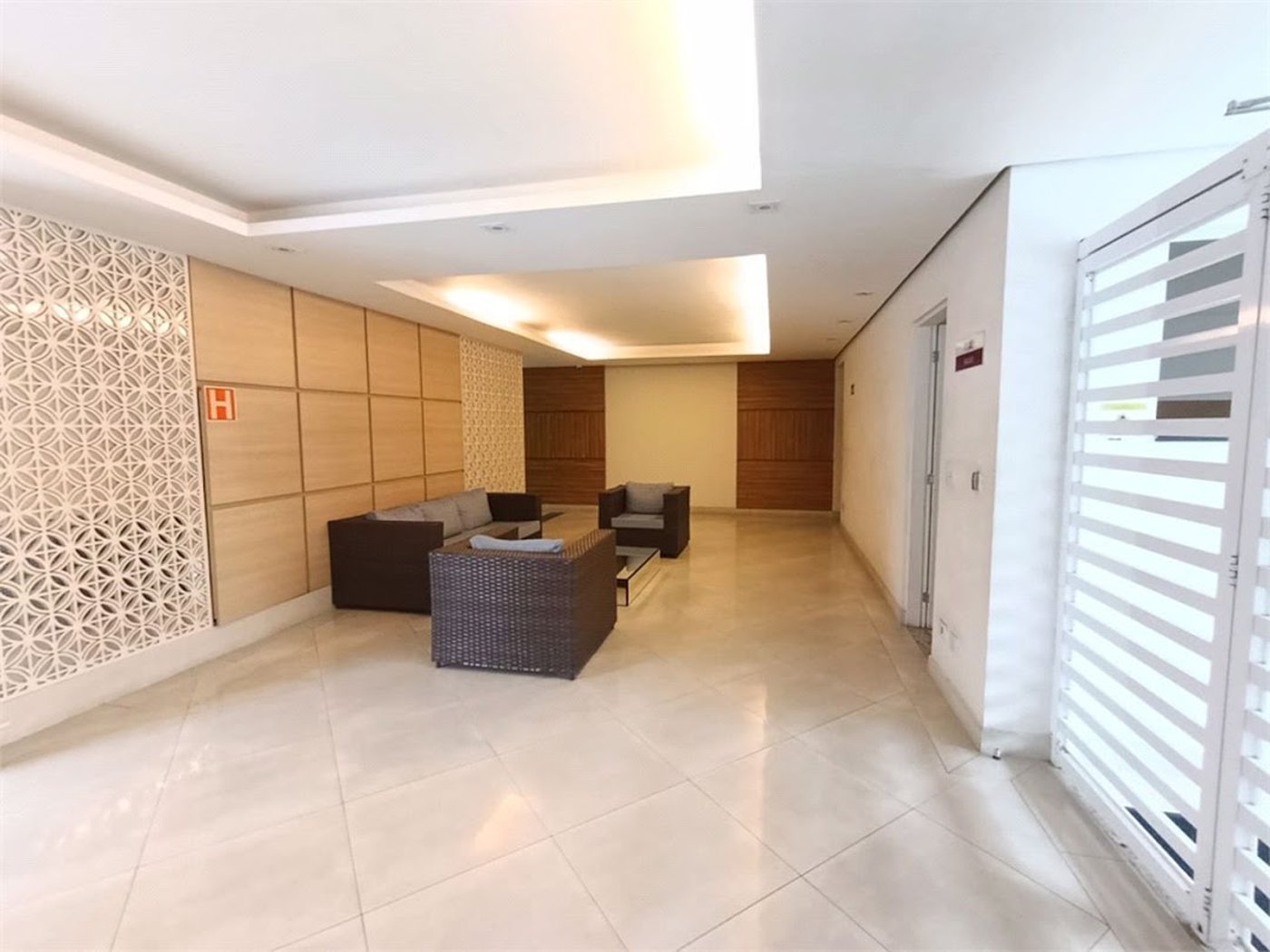 Apartamento Residencial à venda, Vila Matias, Santos - AP0656.