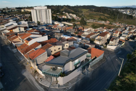 Casa à venda com 3 quartos, sendo 1 suíte,  em Residencial Colinas, Mogi das Cruzes, SP