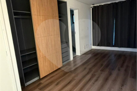 Casa à venda com 2 suítes no condomínio Gran Loft, Cotia - SP