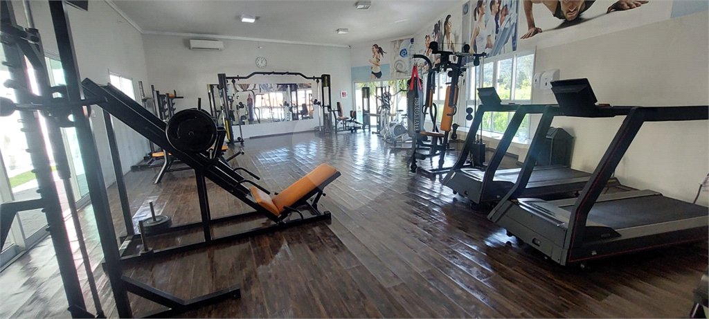 Casa à venda com 3 quartos, sendo 1 suíte,  no condomínio Forest Hills, Guarulhos - SP
