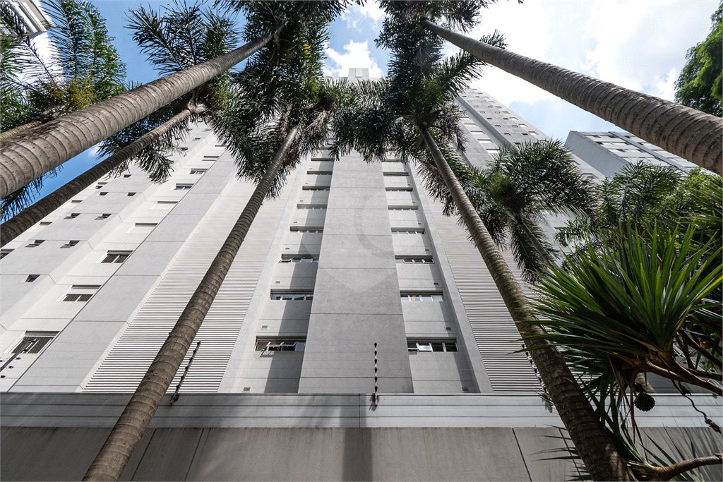 Apartamento à venda com 3 suítes em Sumarezinho, São Paulo, SP